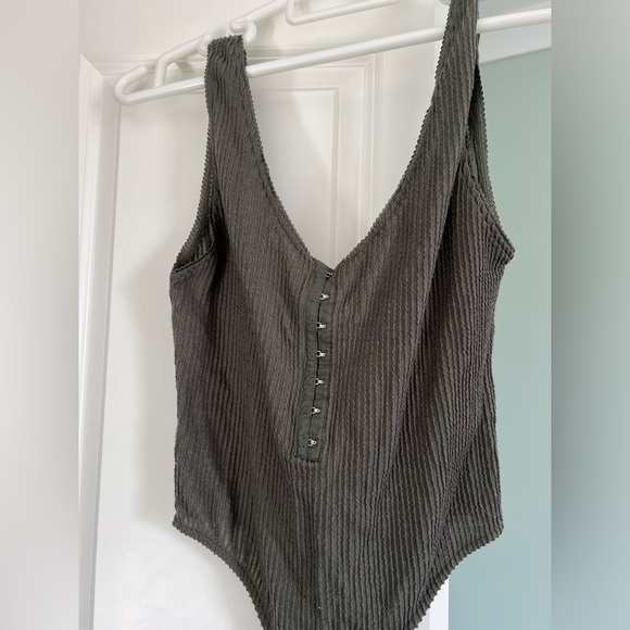 Urban heritage body suit - Picture 1 of 4